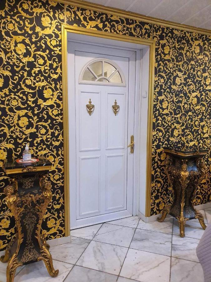 Villa Baroque Pierrefitte sur Seine Bagian luar foto